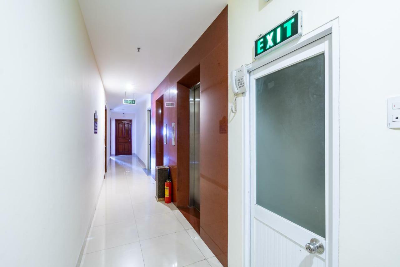 Oyo 375 Hoa Binh Hotel Da Nang Esterno foto