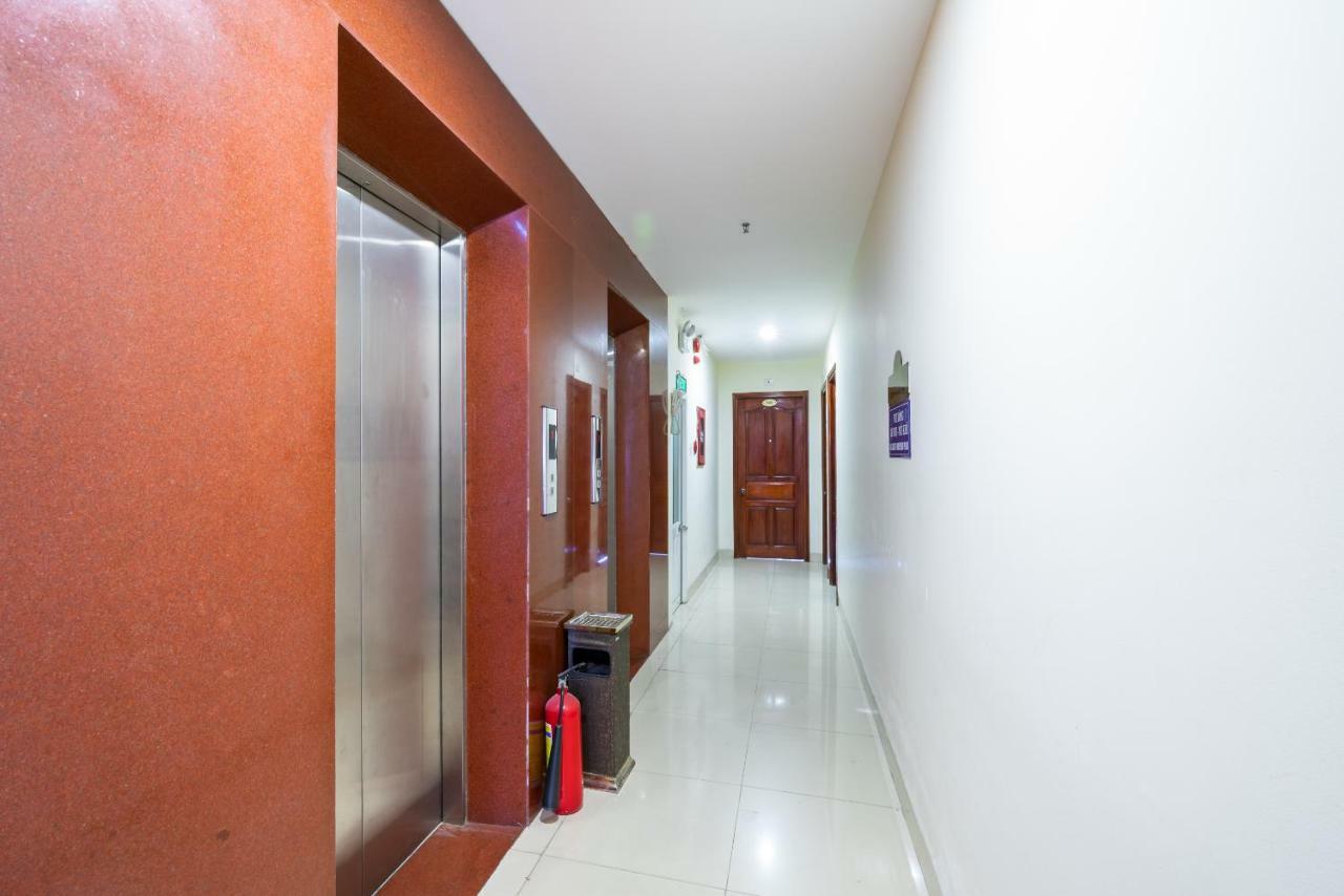 Oyo 375 Hoa Binh Hotel Da Nang Esterno foto