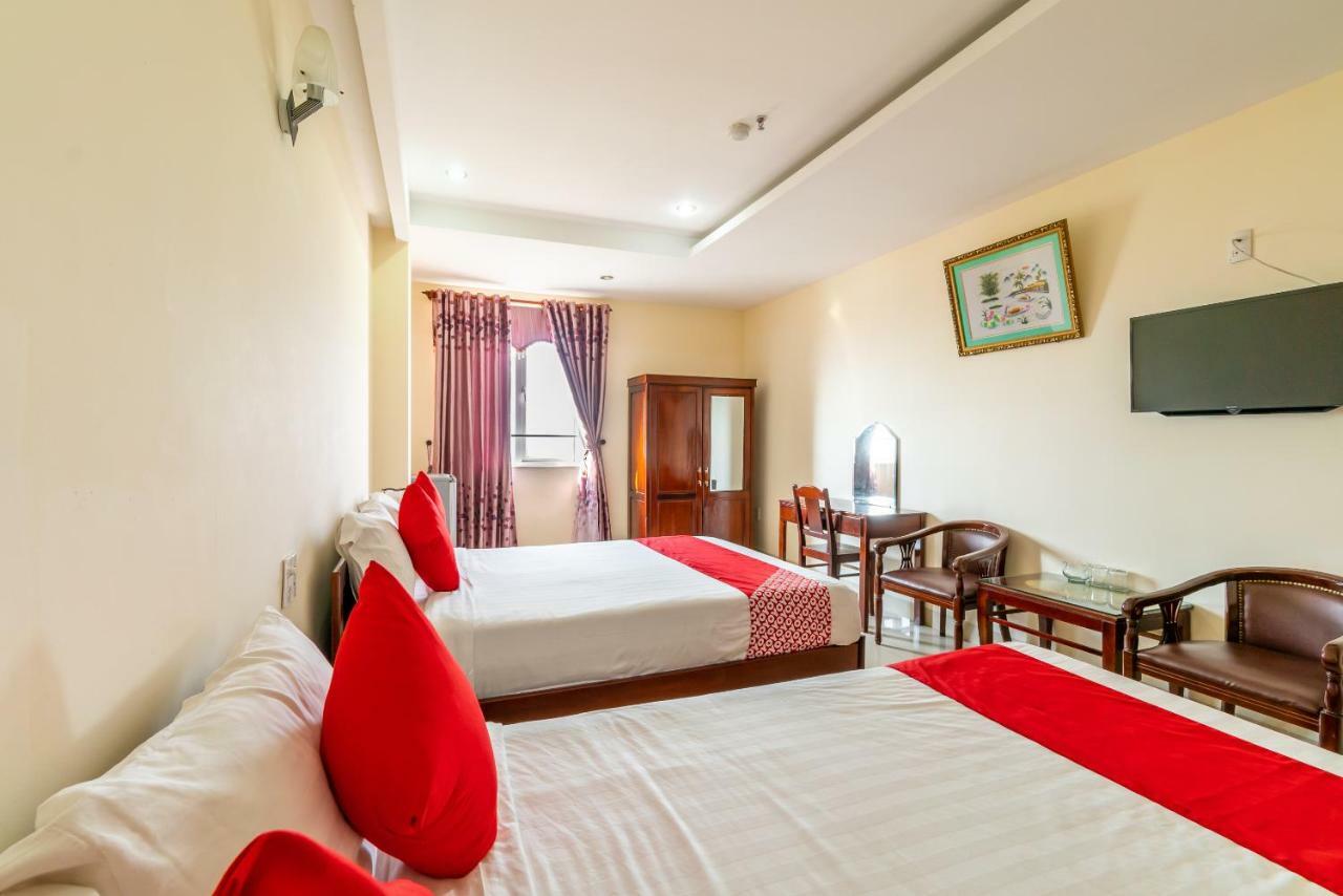 Oyo 375 Hoa Binh Hotel Da Nang Esterno foto