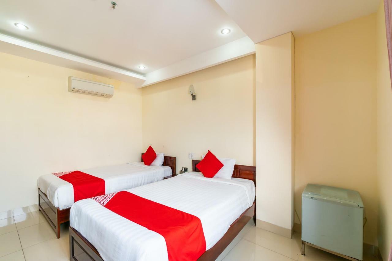 Oyo 375 Hoa Binh Hotel Da Nang Esterno foto