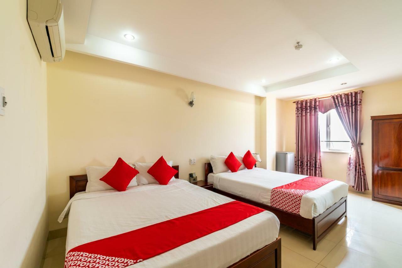 Oyo 375 Hoa Binh Hotel Da Nang Esterno foto