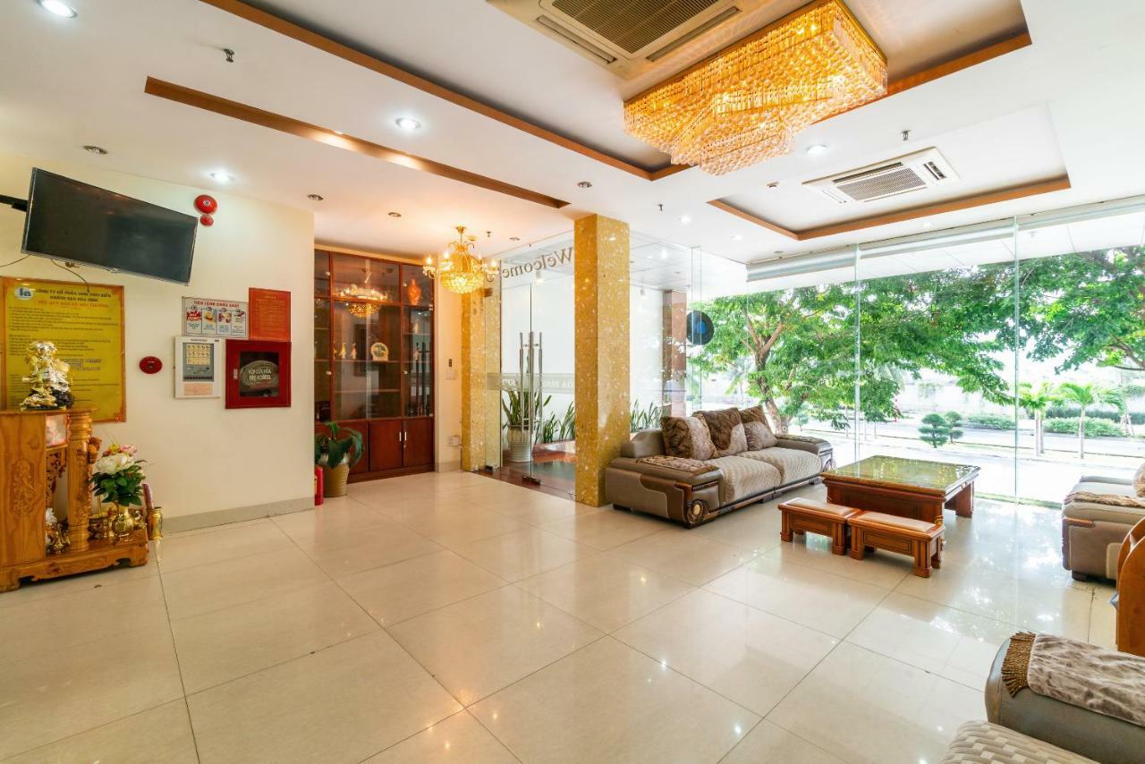 Oyo 375 Hoa Binh Hotel Da Nang Esterno foto