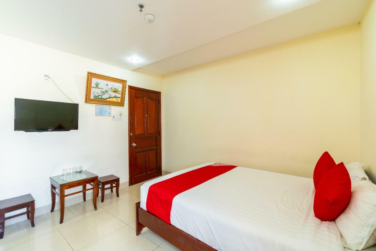 Oyo 375 Hoa Binh Hotel Da Nang Esterno foto