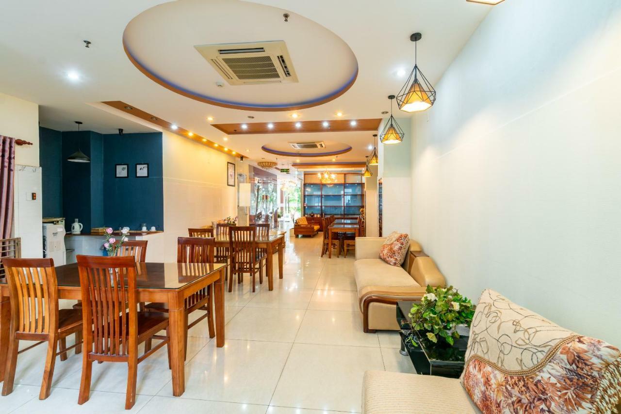 Oyo 375 Hoa Binh Hotel Da Nang Esterno foto