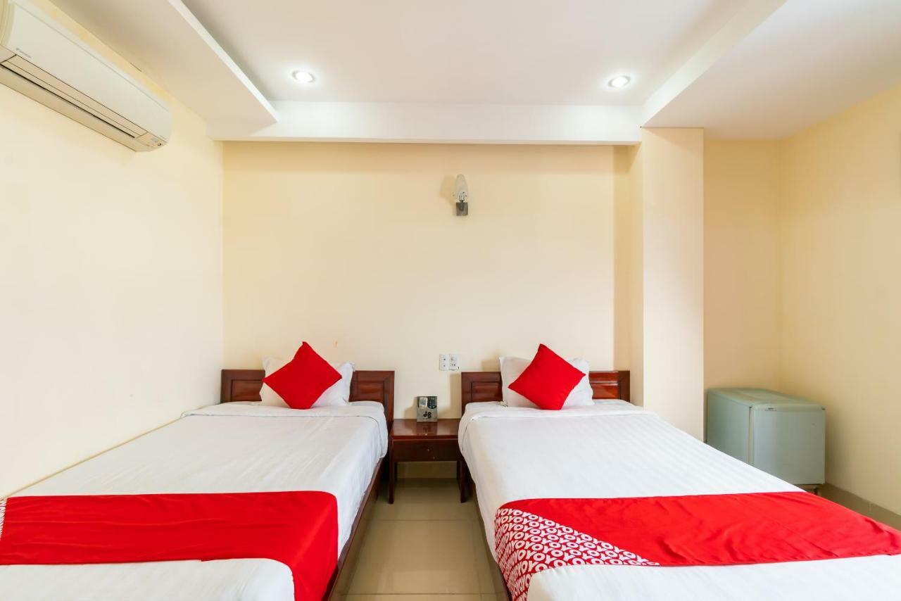 Oyo 375 Hoa Binh Hotel Da Nang Esterno foto